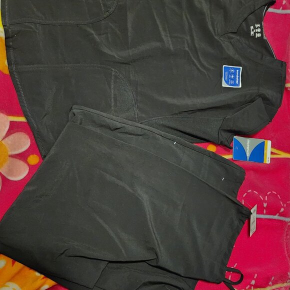 Uniforme - Picture 2 of 2